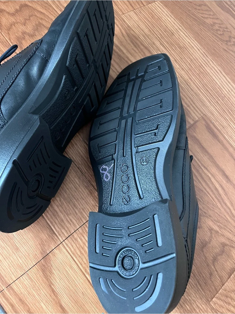 Ecco Black Leather Derby Dress Shoes